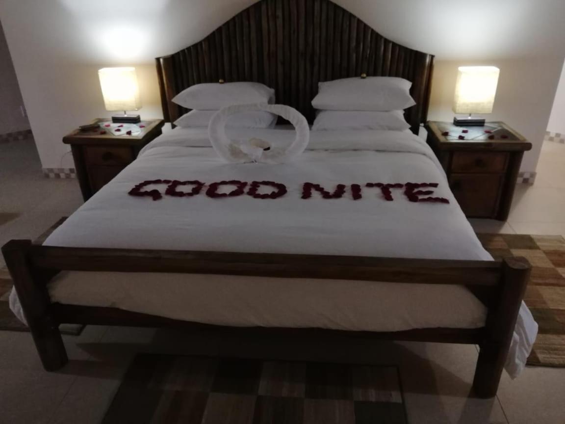 Golden Impalas Bush Resort Hammanskraal Exterior foto